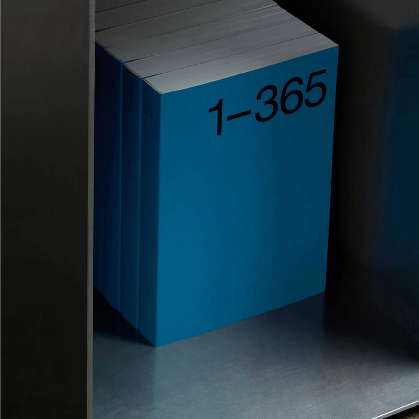 365 Journal Planner with Pocket: Cerulean Blue 299 - Image 3
