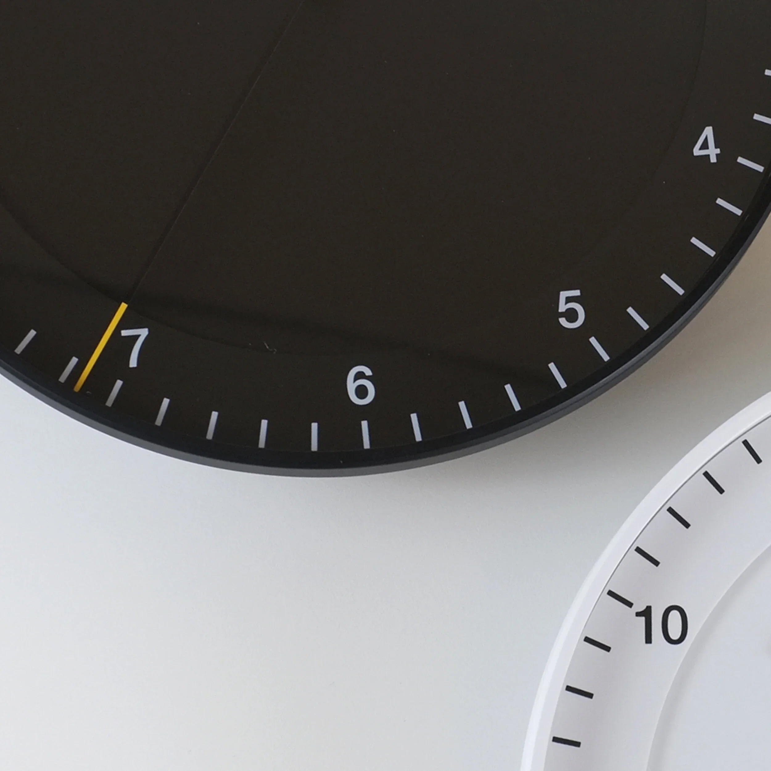 BC17 Black Wall Clock by Braun - Image 3