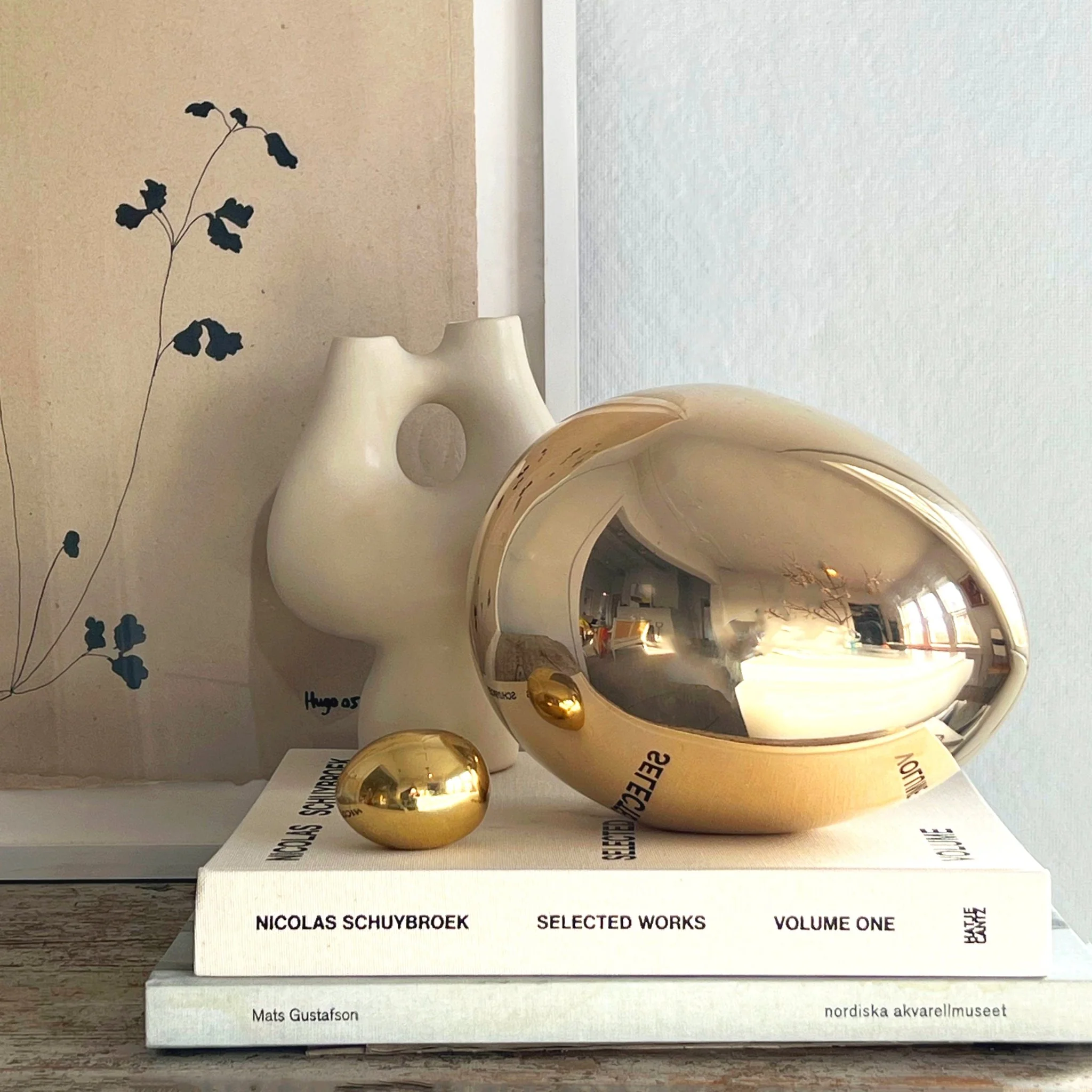 Brass Egg Paperweight - Image 4