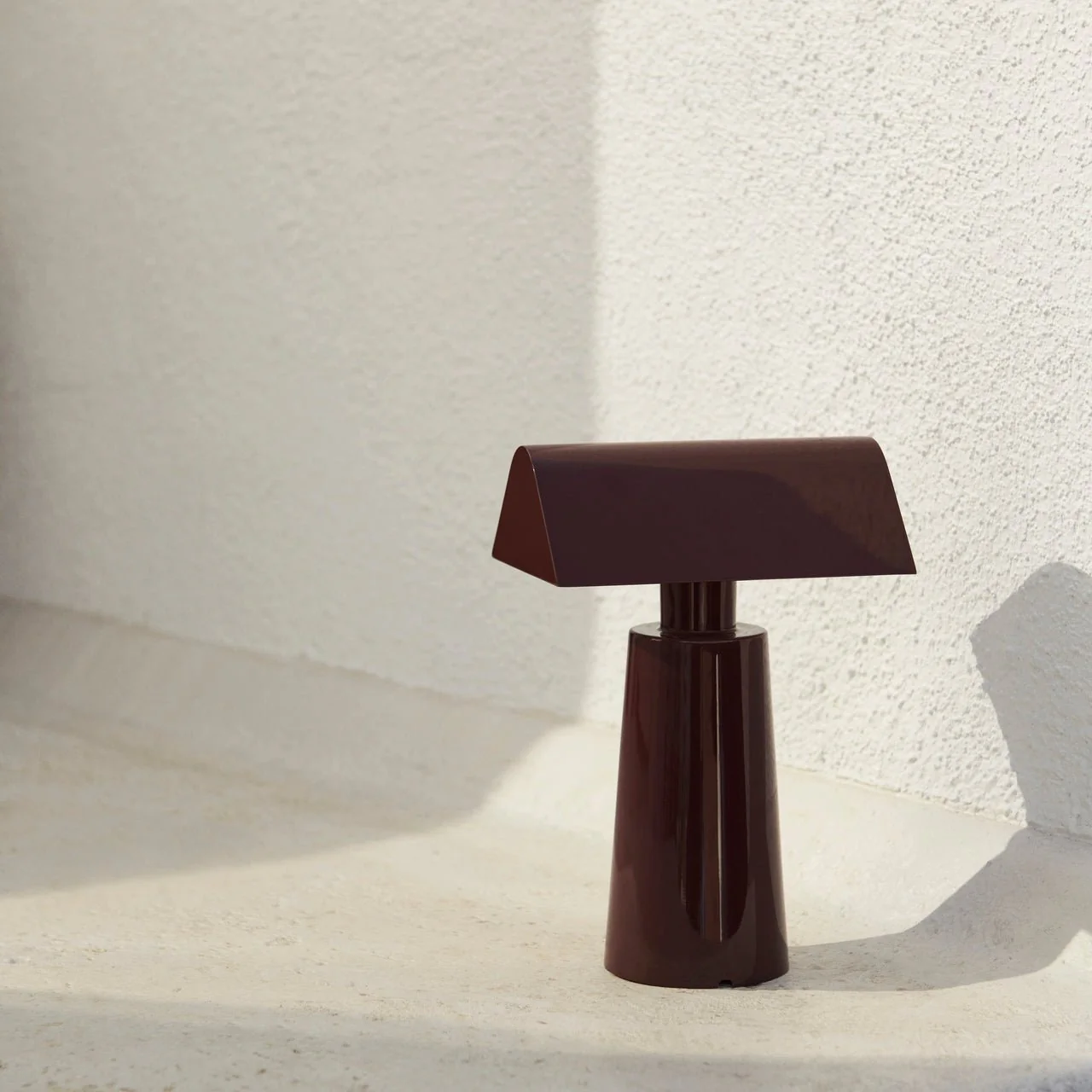 Caret Portable Lamp: Deep Burgundy - Image 4