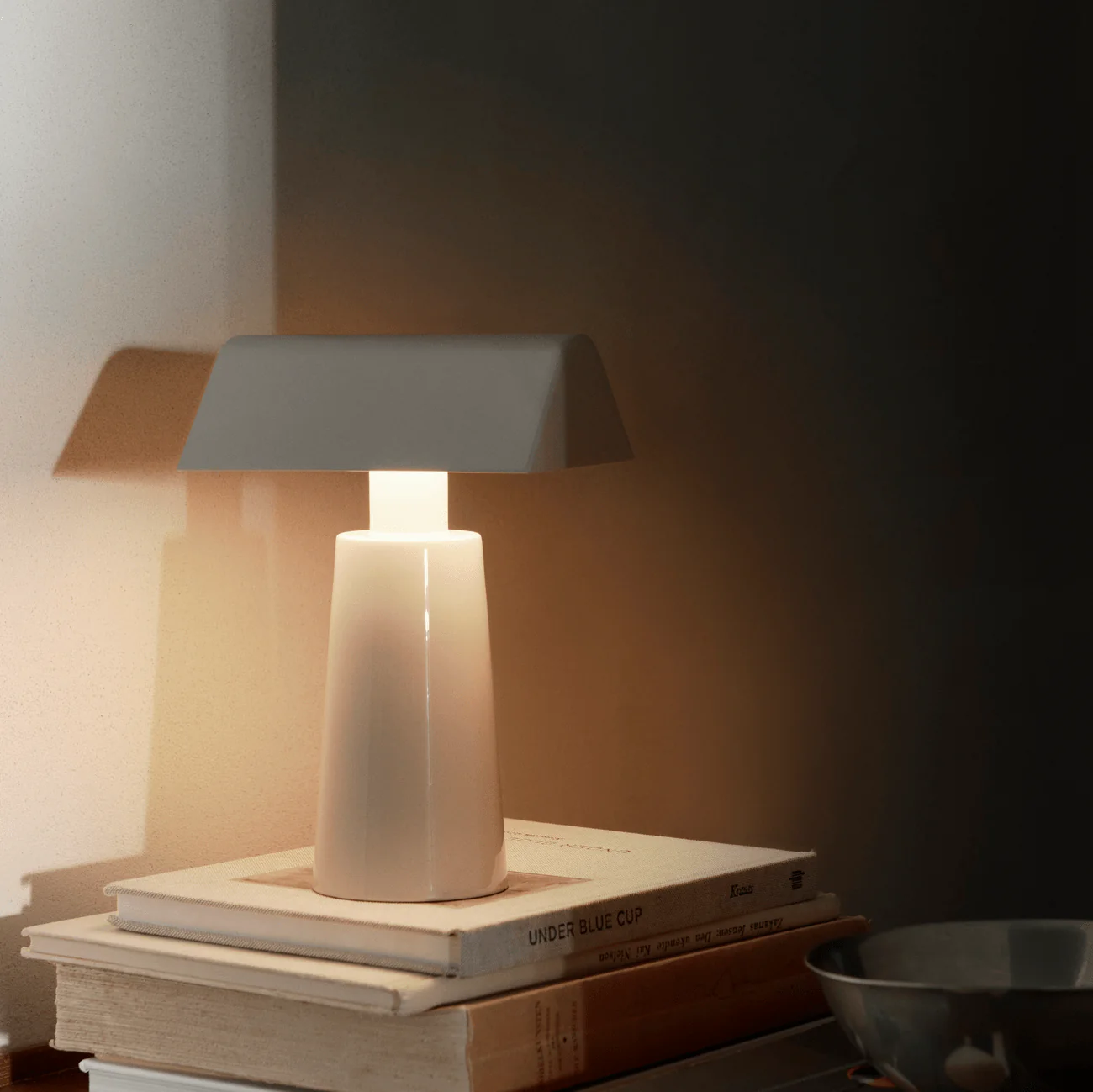 Caret Portable Lamp: Silk Grey - Image 3