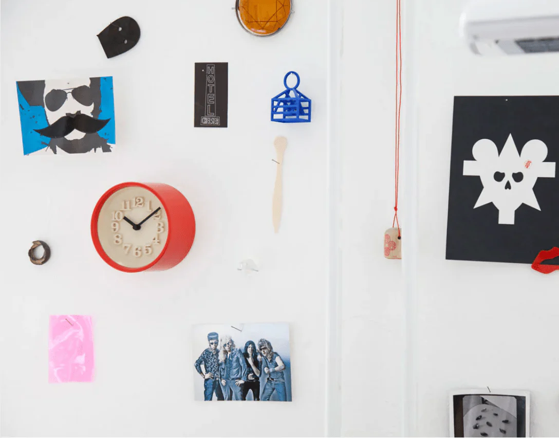 Chiisana Tokai Clock: Red - Image 4