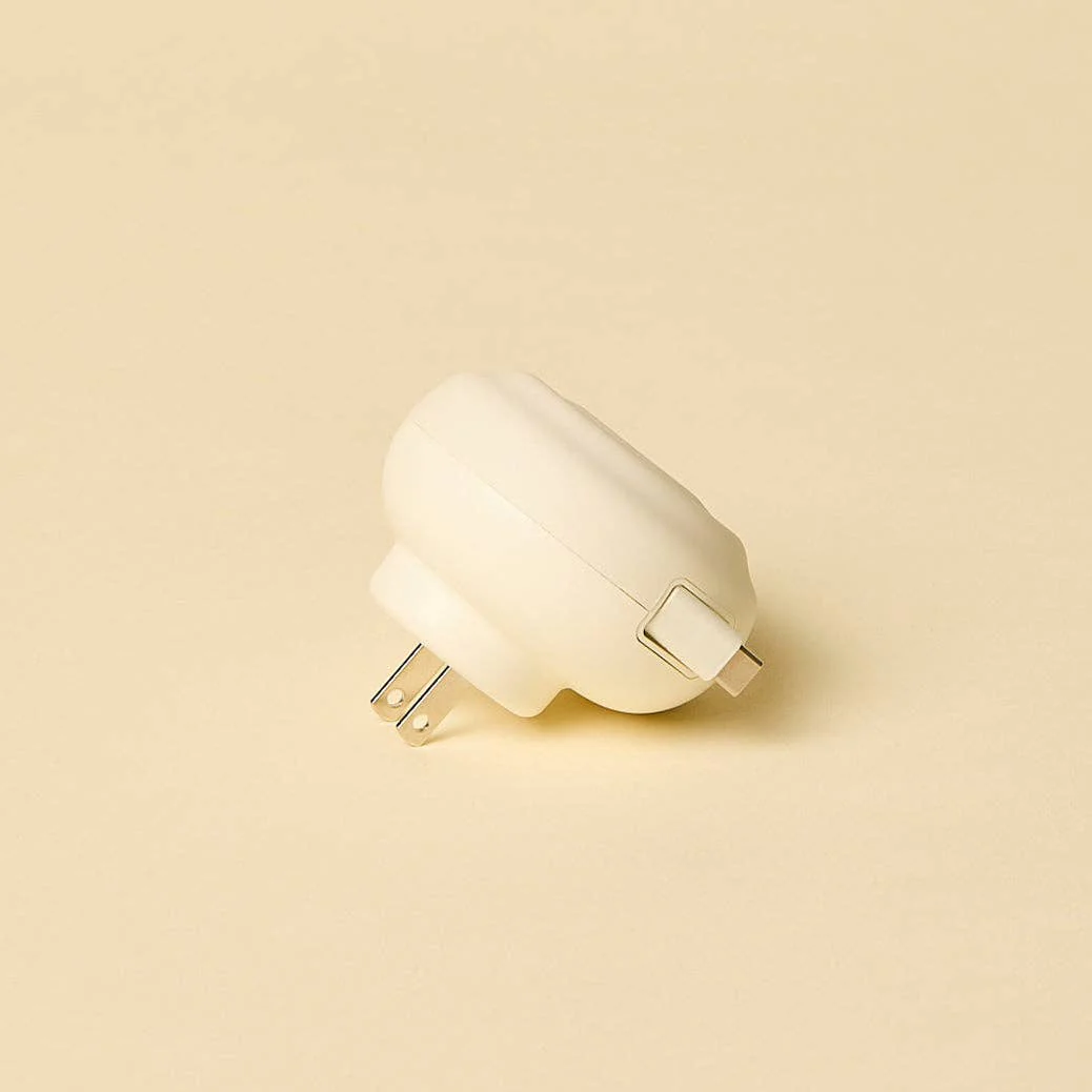 Counterpart USB-C Retractable Charger: Pearl - Image 5