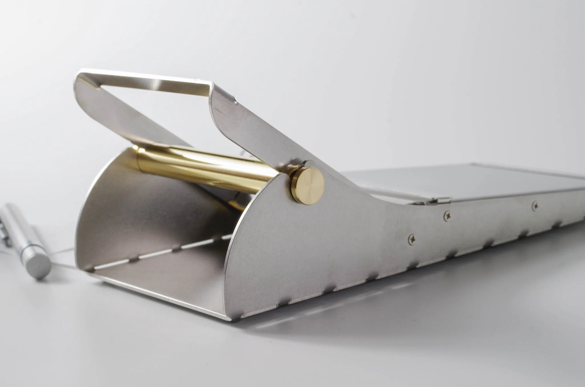 Desktop Roll Note Pad: Stainless Steel - Image 12