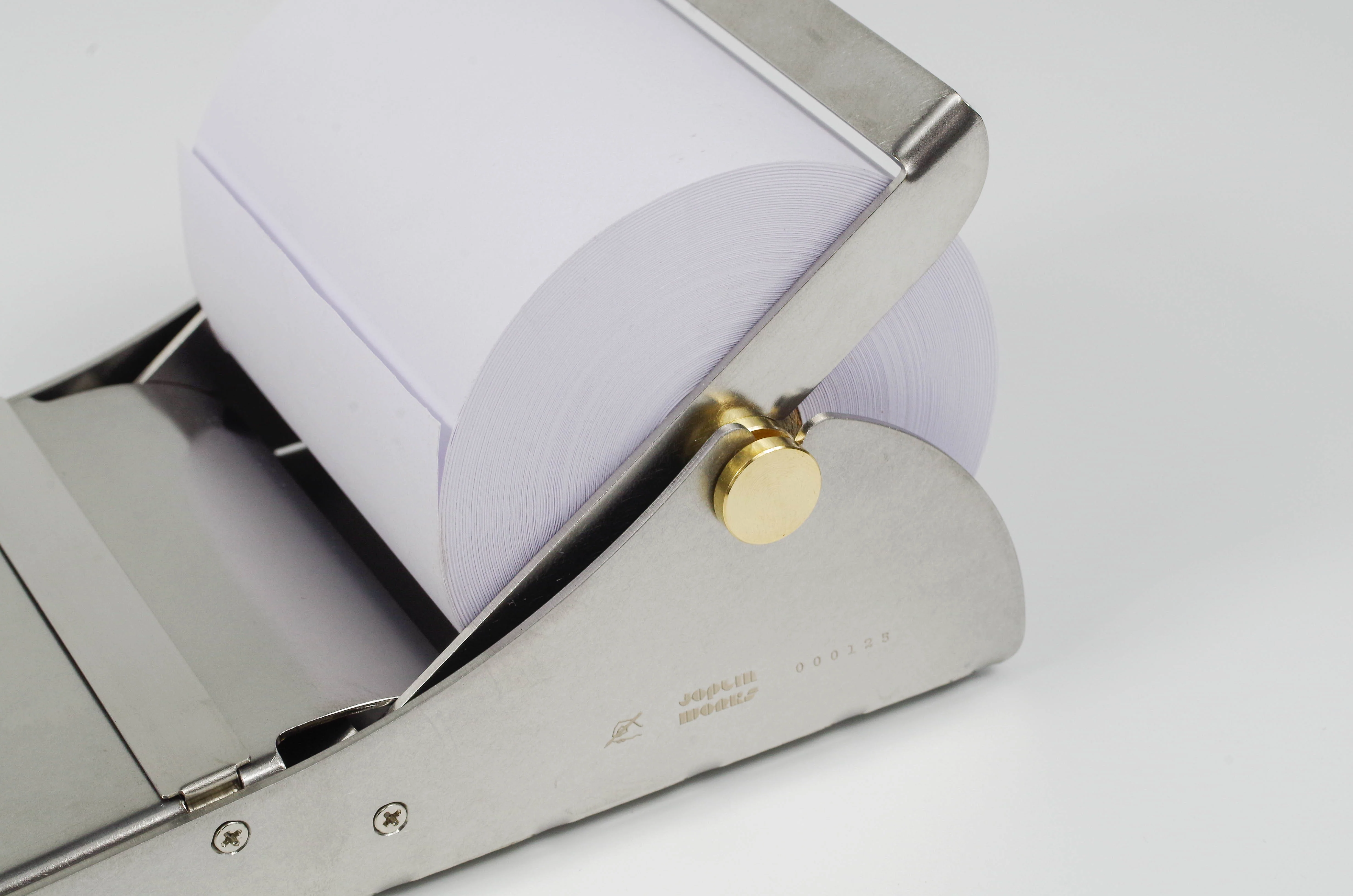 Desktop Roll Note Pad: Stainless Steel - Image 3