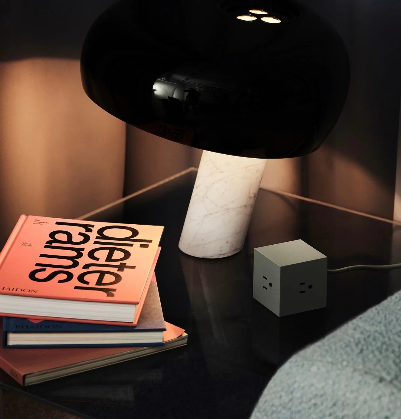 Stockholm Square 1 Power Strip: Oak Green - Image 8