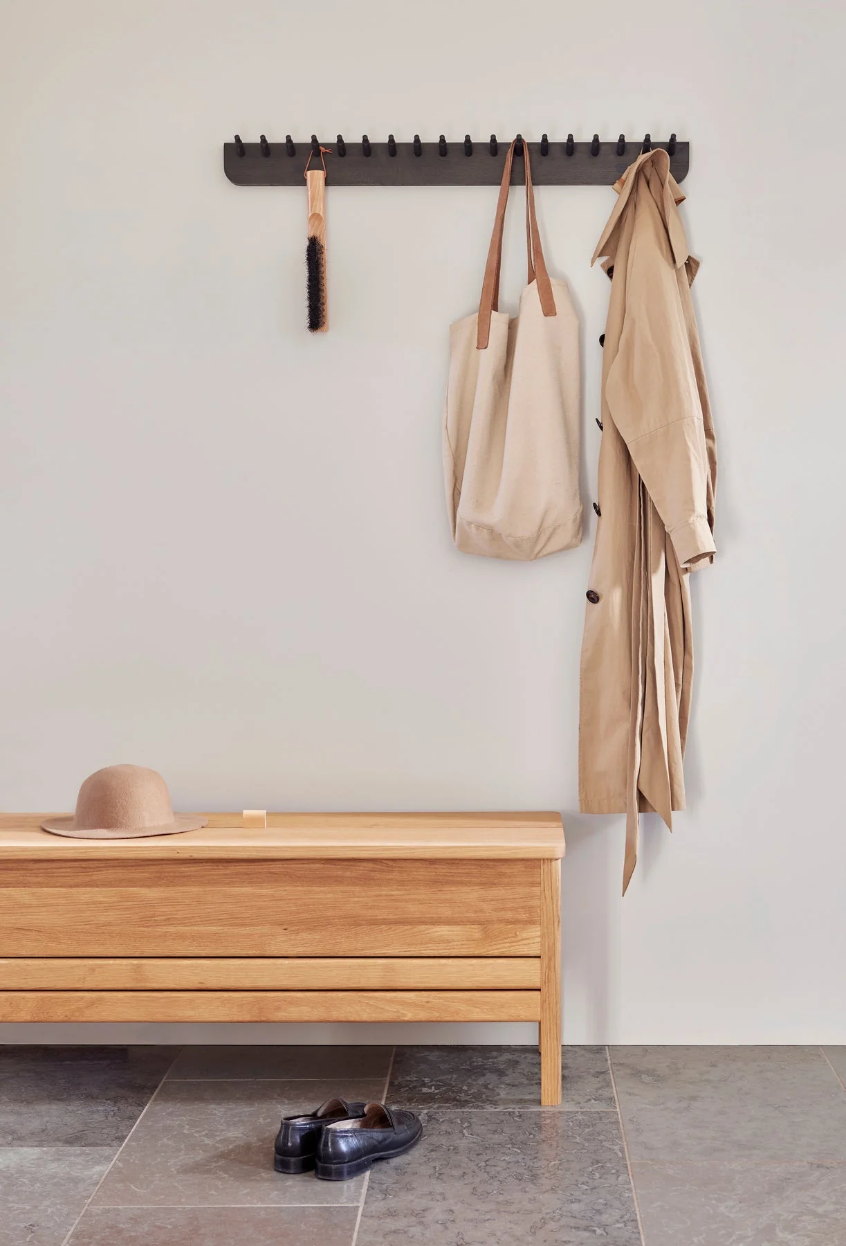 Echo Hanging Rack, Black: 2 Sizes - Image 3