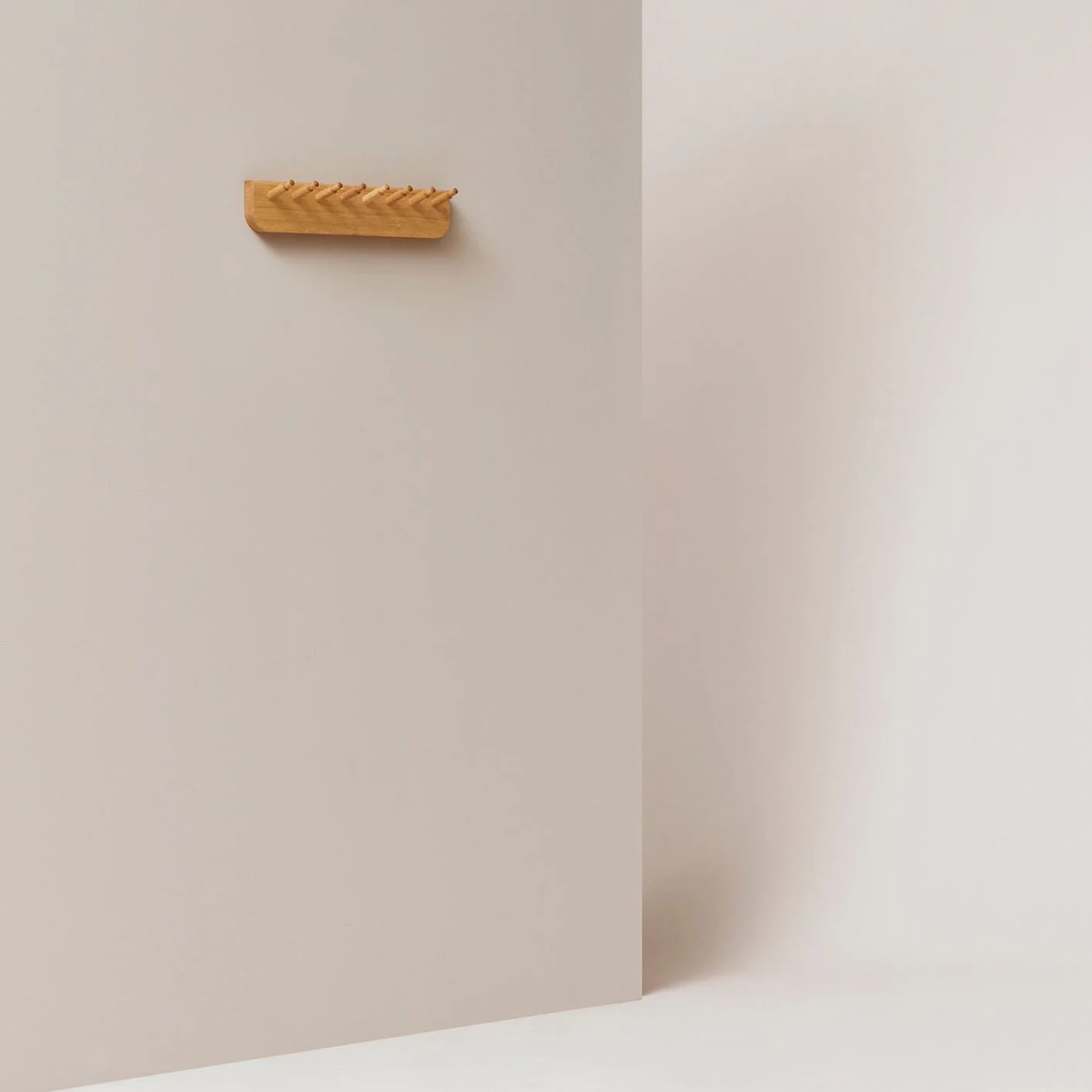 Echo Hanging Rack, Oiled Oak: 2 Sizes - Image 8