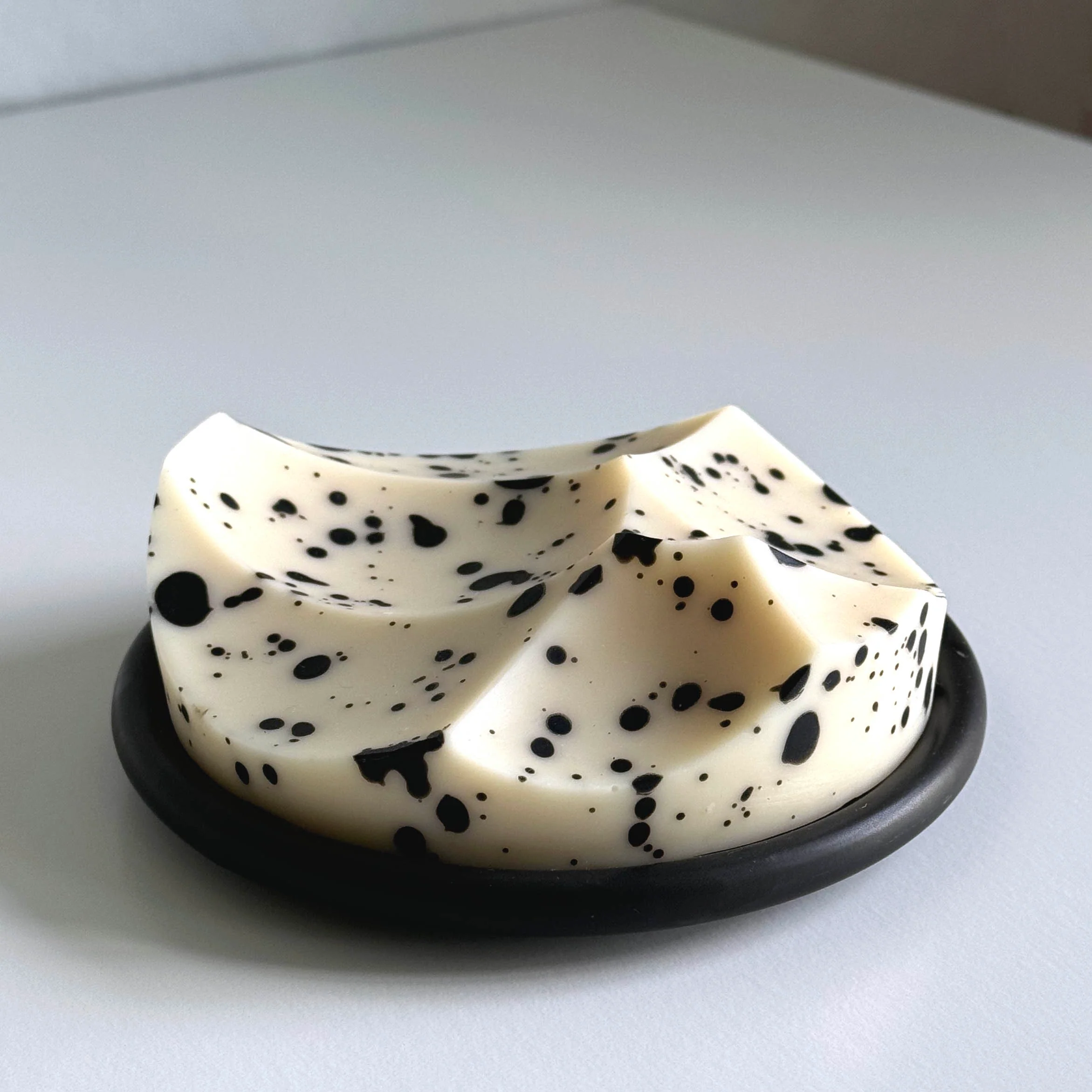 Ume Summit Soap and Bouton: White Grapefruit - Image 3