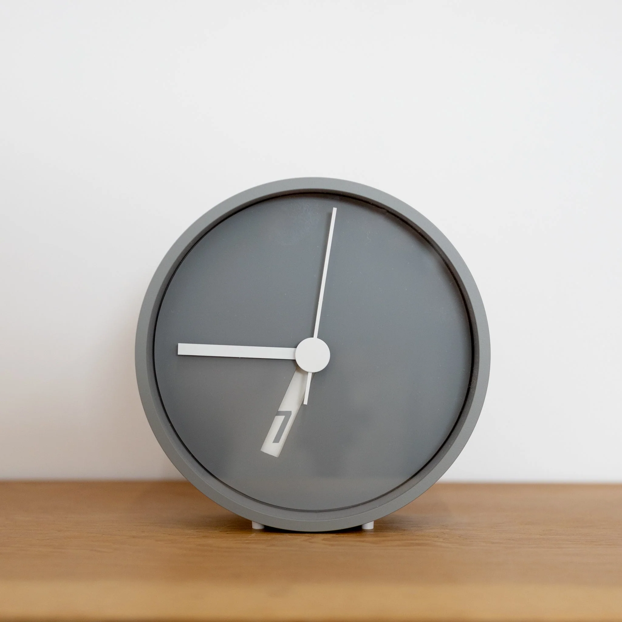 Extra Normal Clock - Image 8