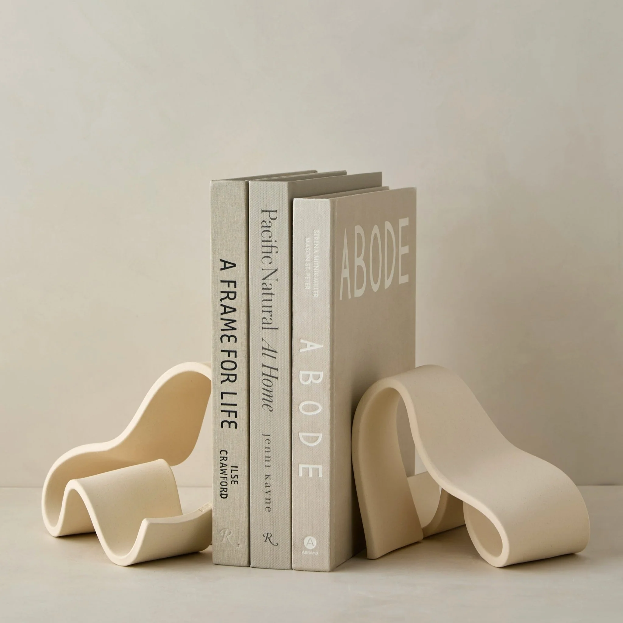 Fettu Bookend Set