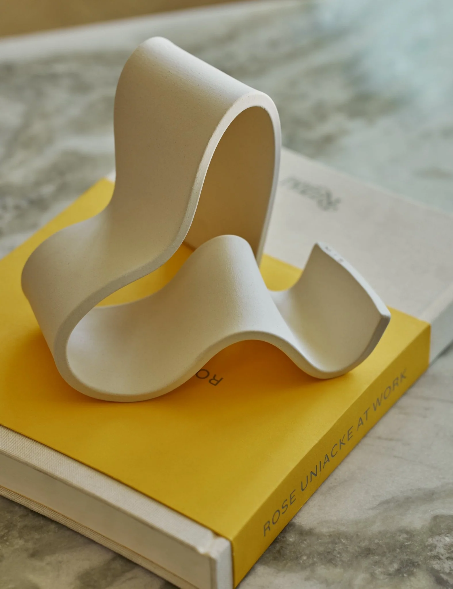 Fettu Bookend Set - Image 3