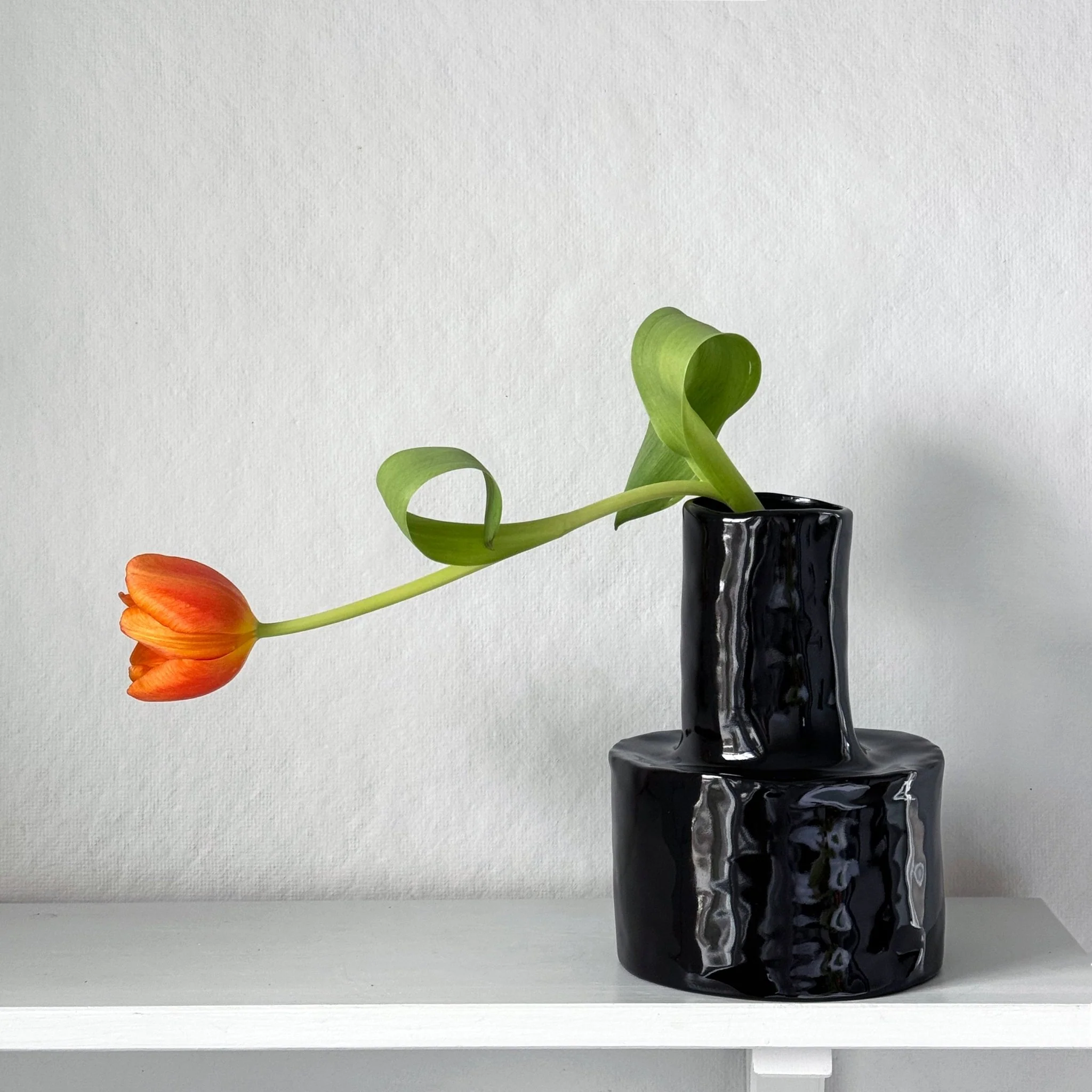 Héléna Marie Vases: Deep Black - Image 3