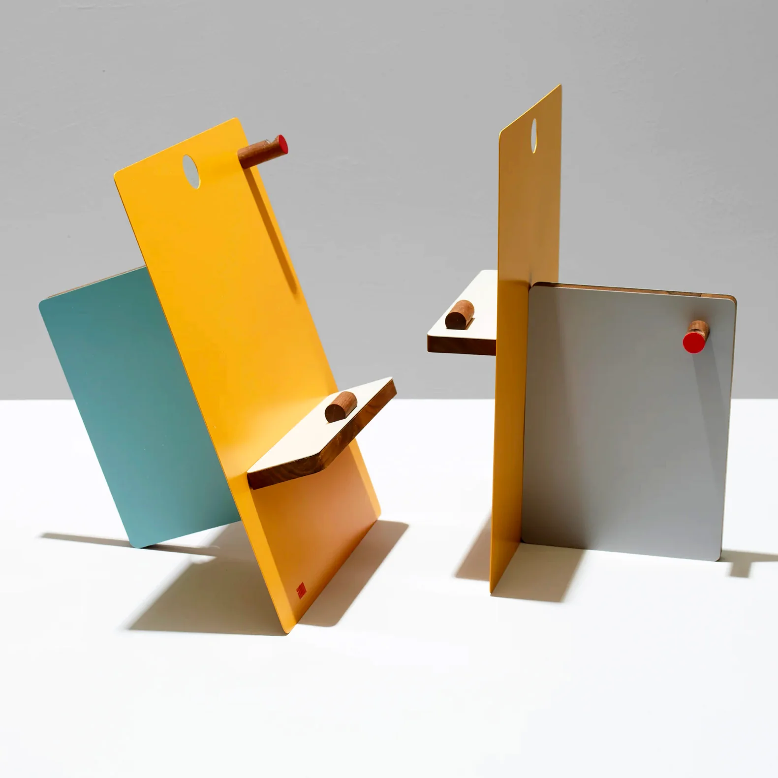 Ilan Easel: Brights - Image 6