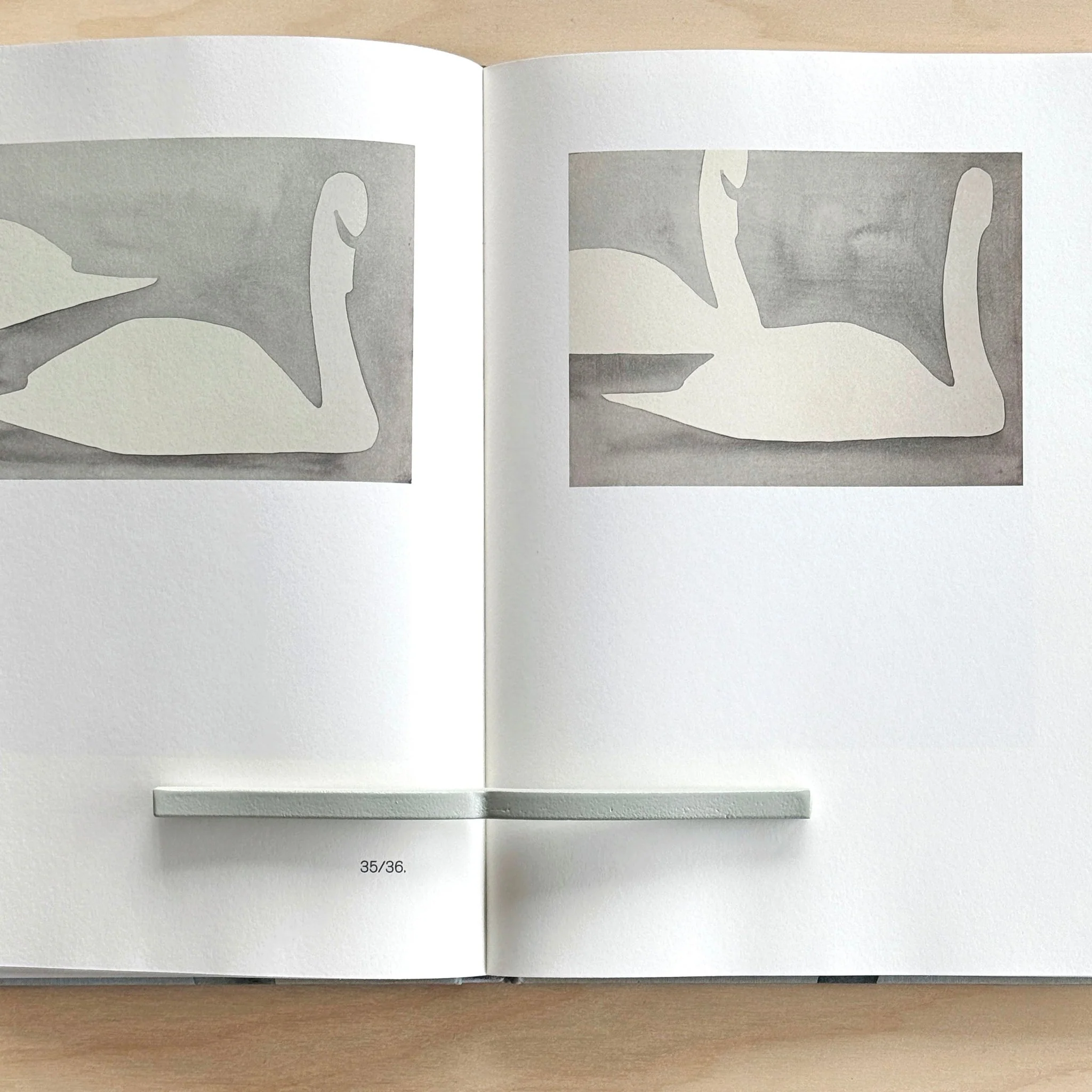 Japanese Cast Iron Book Weight: Pale Grey - Image 4