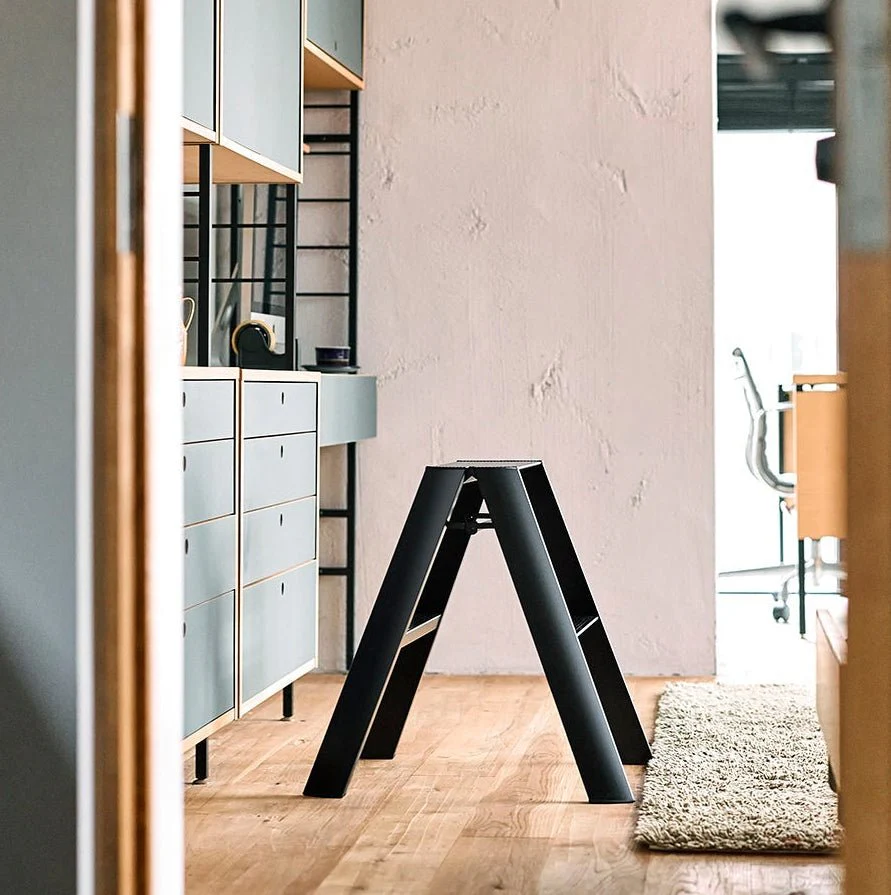 Hasegawa Lucano Step Ladder: 2-step, Black - Image 6