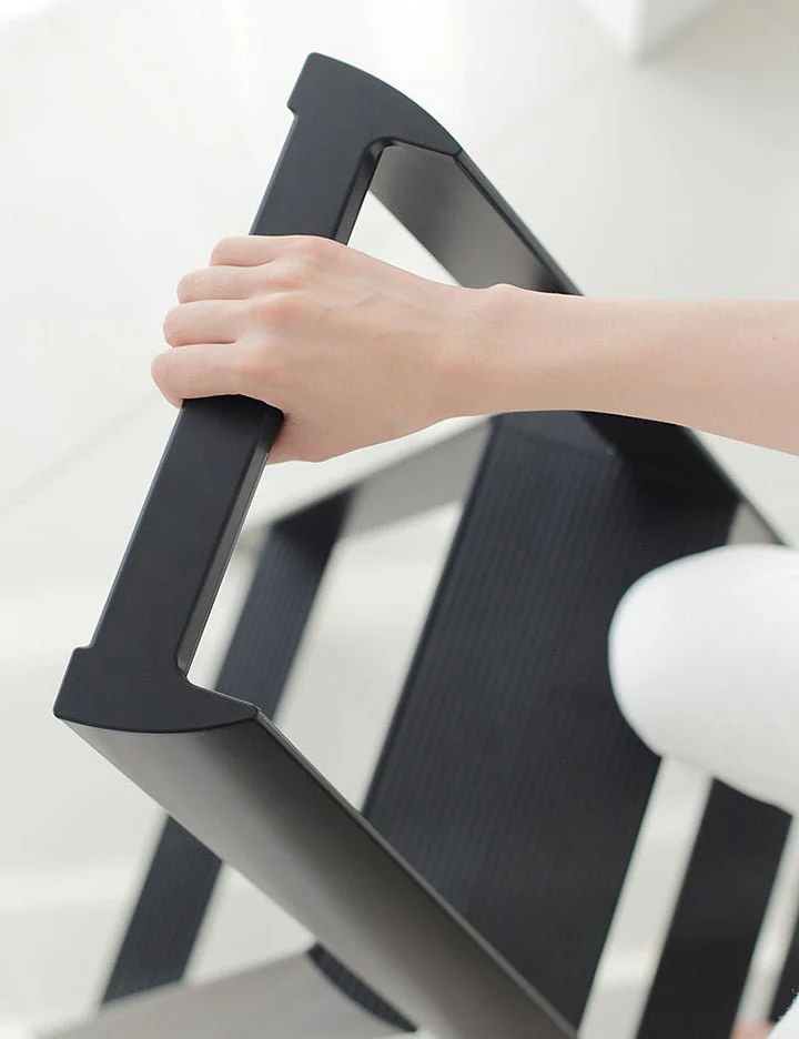 Hasegawa Lucano Step Ladder: 3-step, Black - Image 5