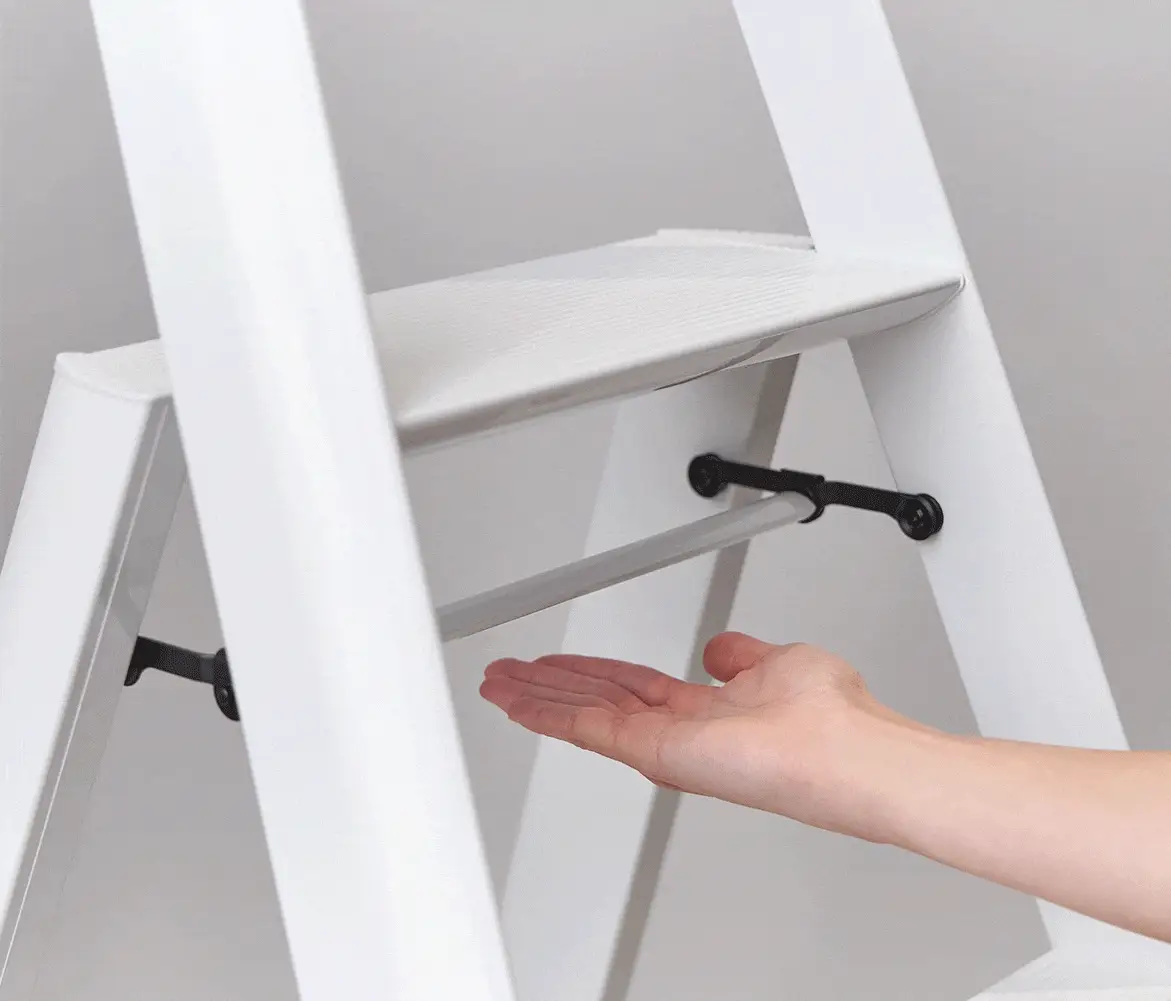Hasegawa Lucano Step Ladder: 2-step, Red - Image 8