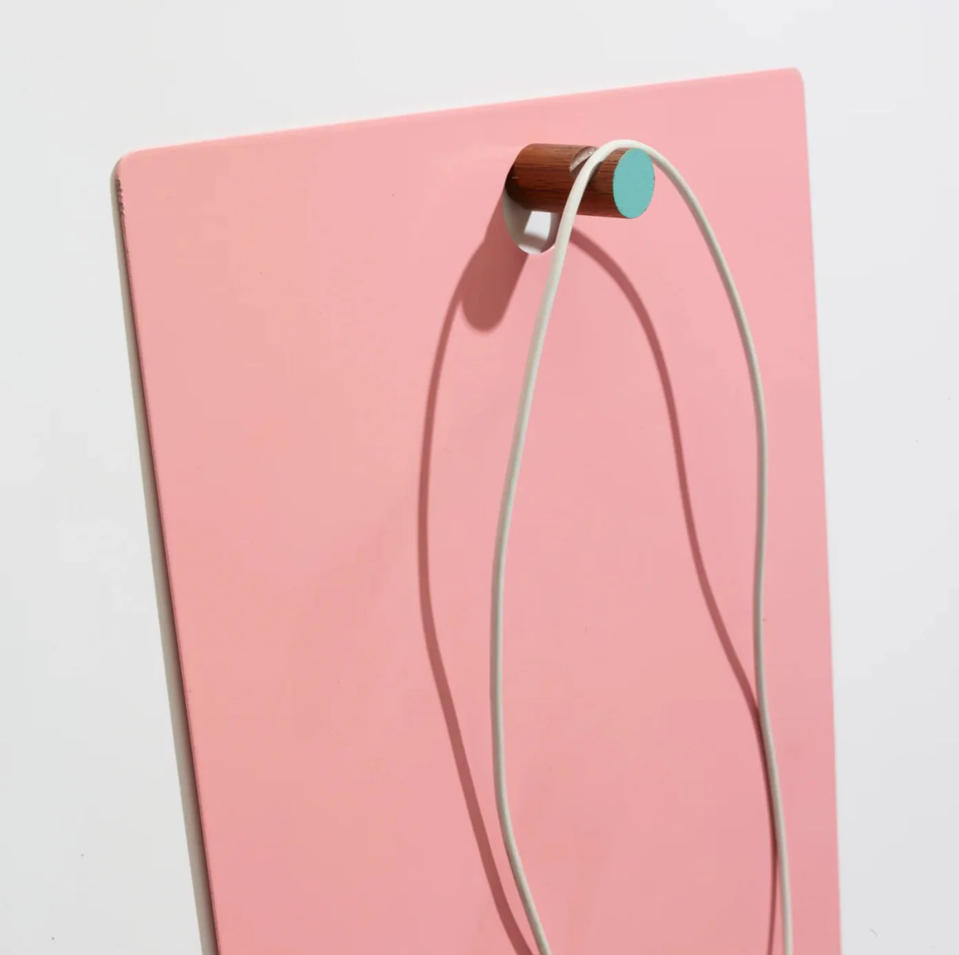 Magnetic Wall/Desk Clipboard: Pink - Image 5