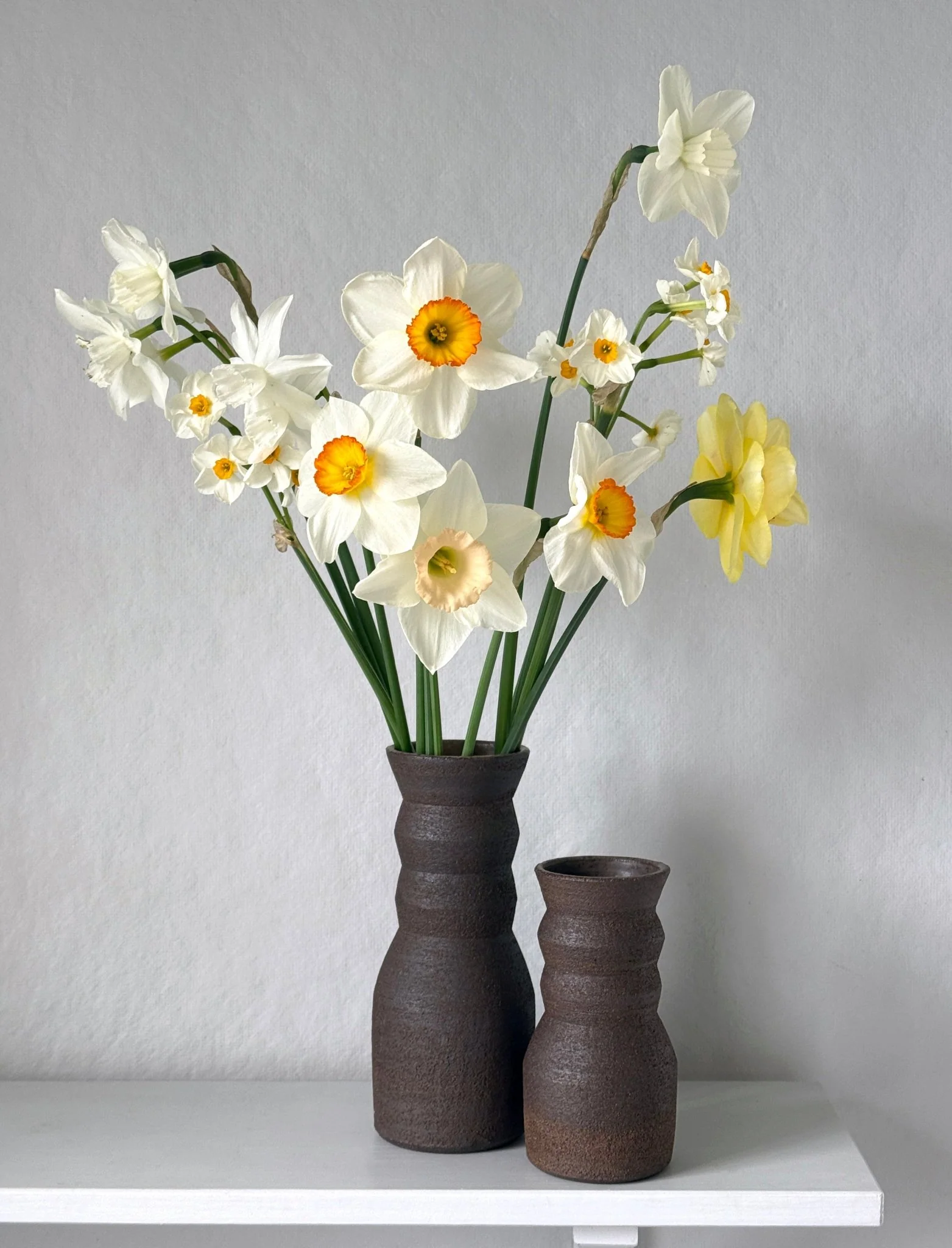 Olivia Snow Ceramic Vases - Image 9