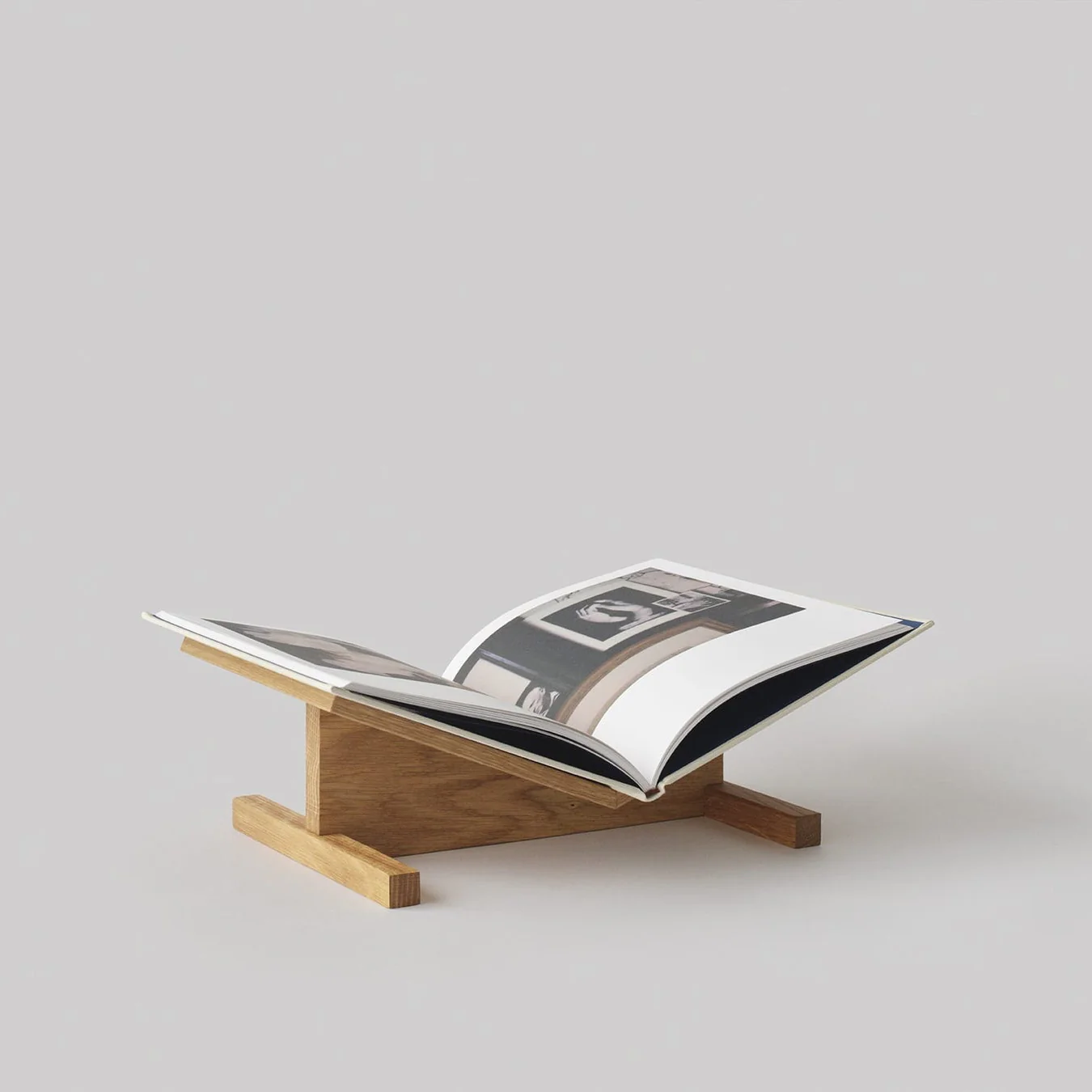 Page Book Stands: Natural Oak, 2 sizes - Image 10