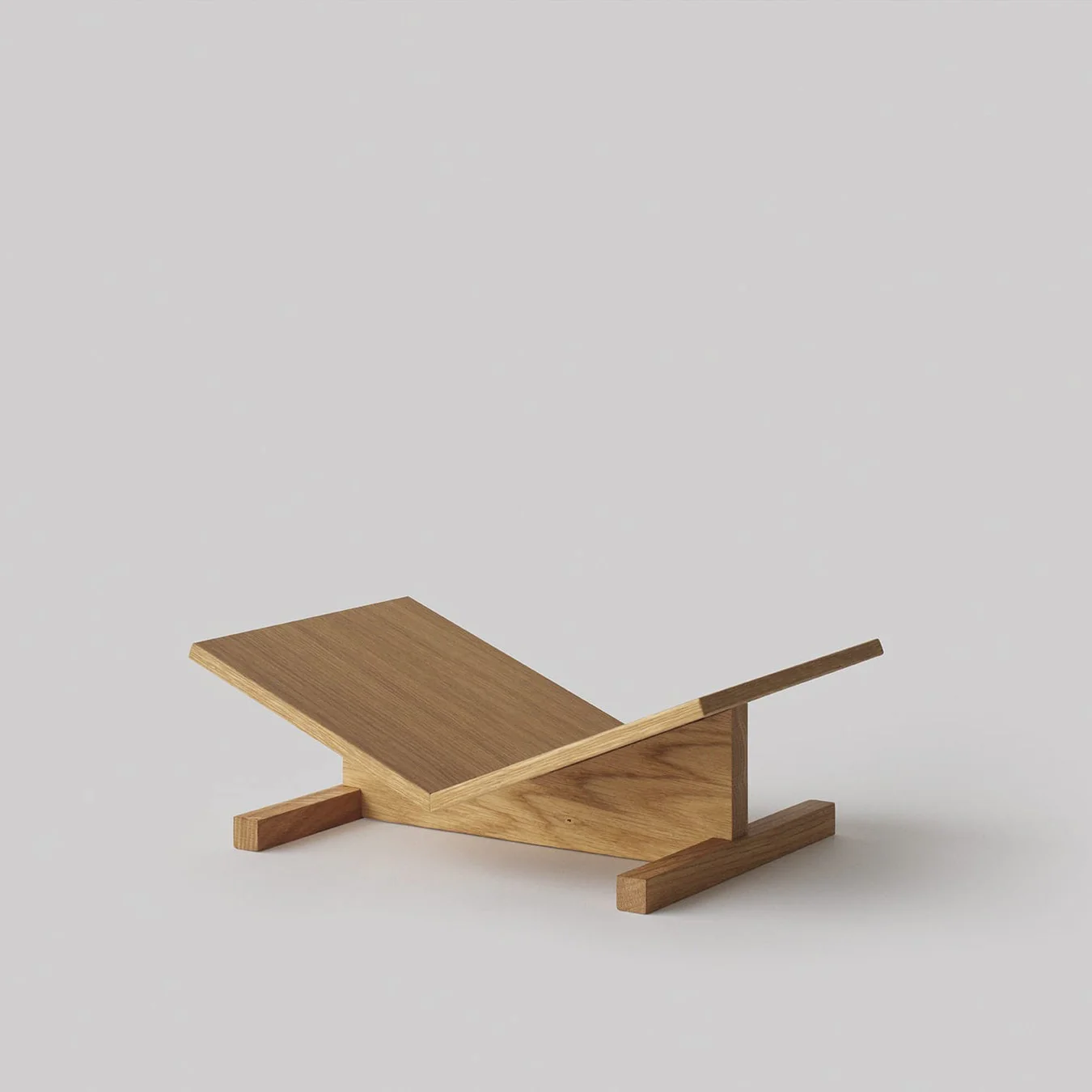 Page Book Stands: Natural Oak, 2 sizes - Image 9