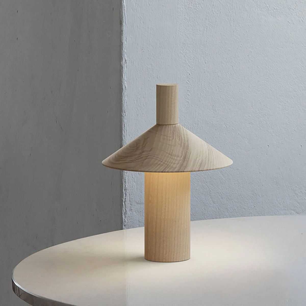 Pepa Ash Portable Light