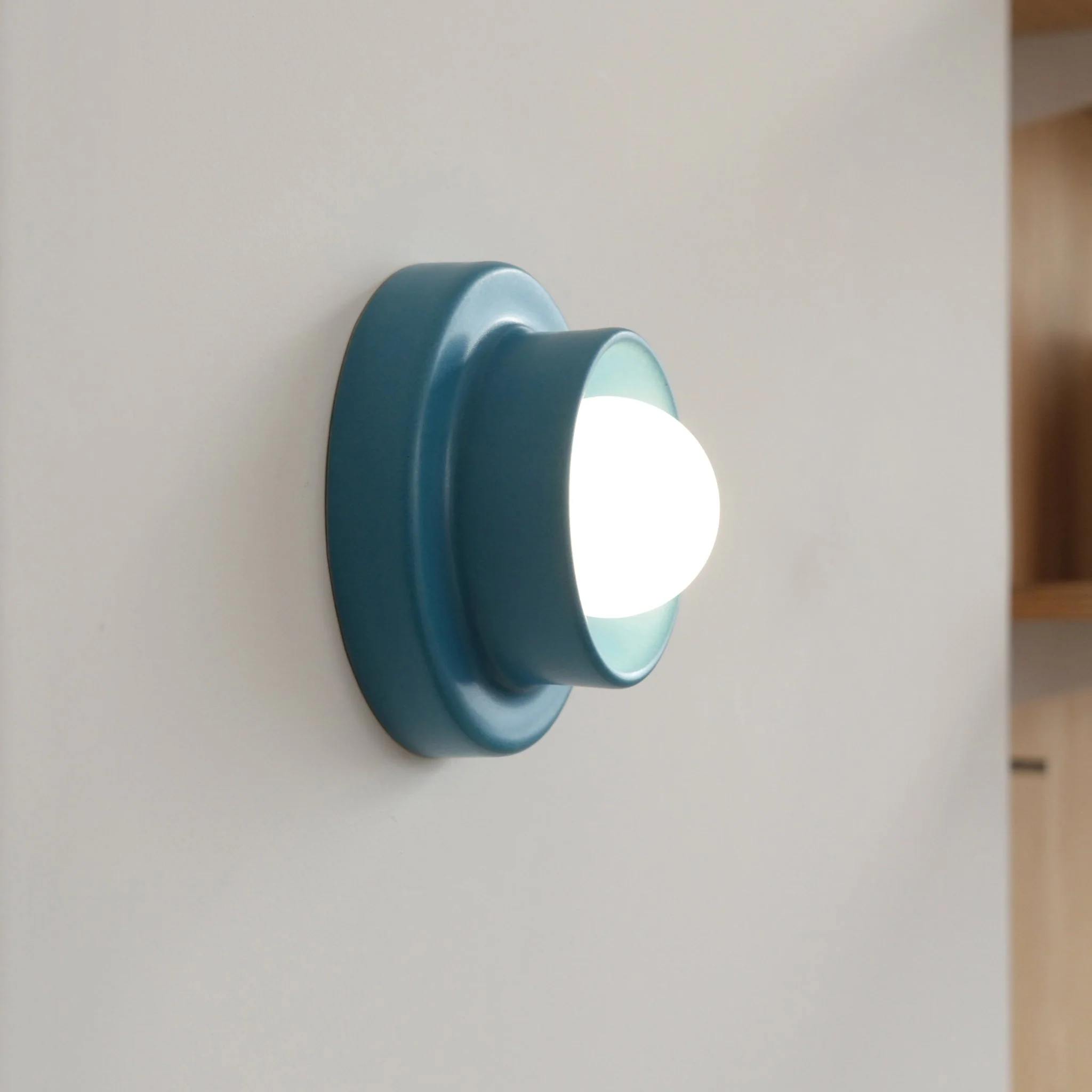Q Ceramic Sconce: 10 colorways - Image 12