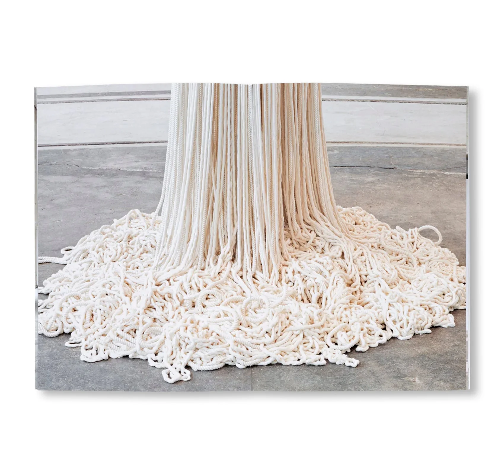 Sheila Hicks: A Little Bit of a Lot of Things - Image 3