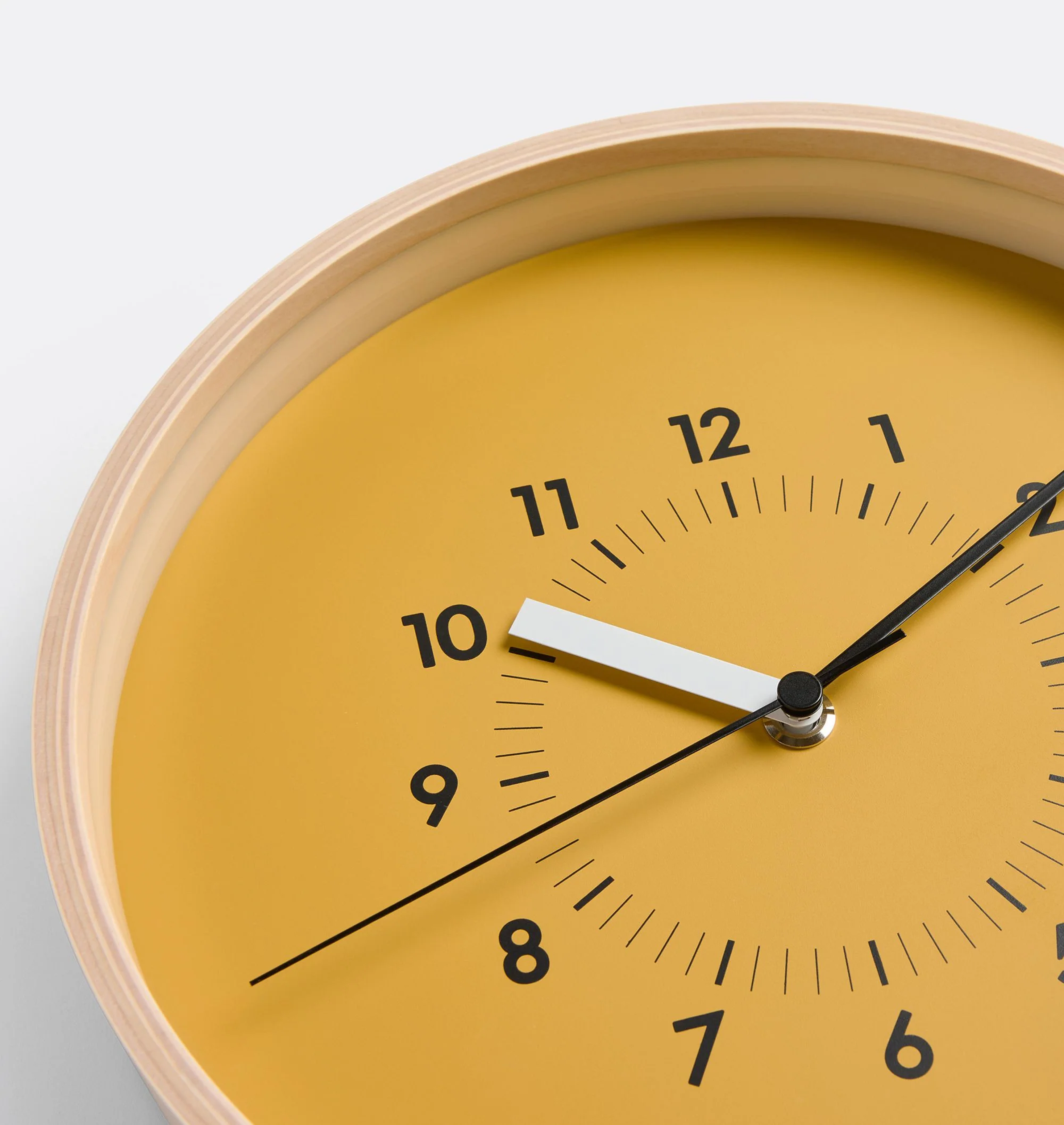 SoSo Japanese Wall Clock: Orange - Image 3