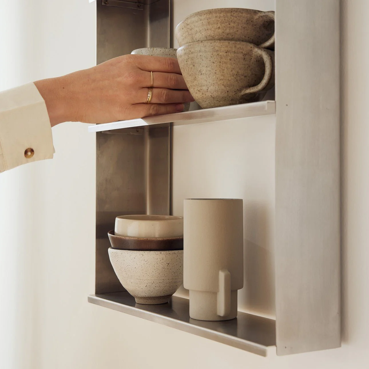 Taper Shelf: Case - Image 2