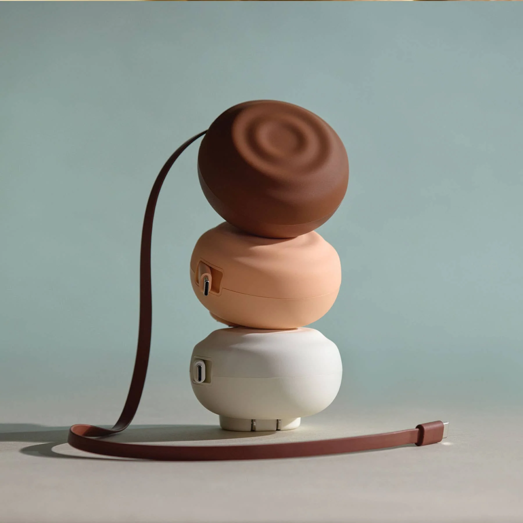 Counterpart USB-C Retractable Charger: Chocolate - Image 6