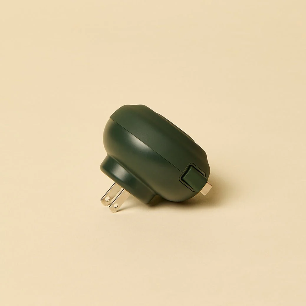Counterpart USB-C Retractable Charger: Evergreen - Image 8