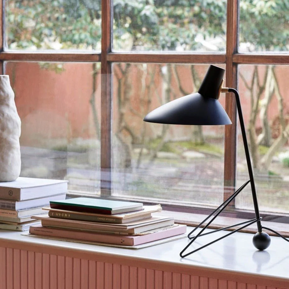 Tripod Table Lamp: Black - Image 4