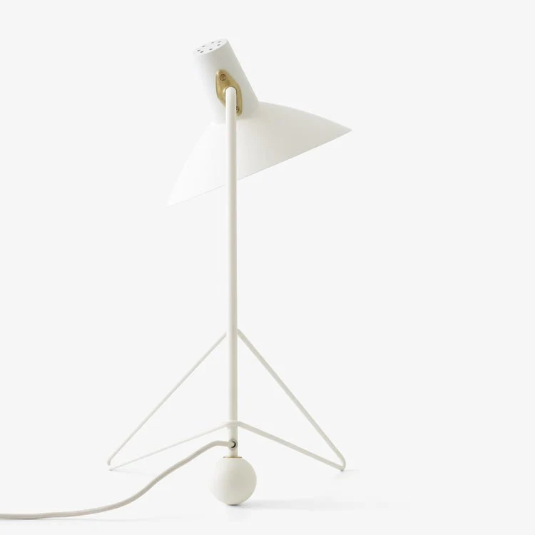 Tripod Table Lamp: White - Image 3