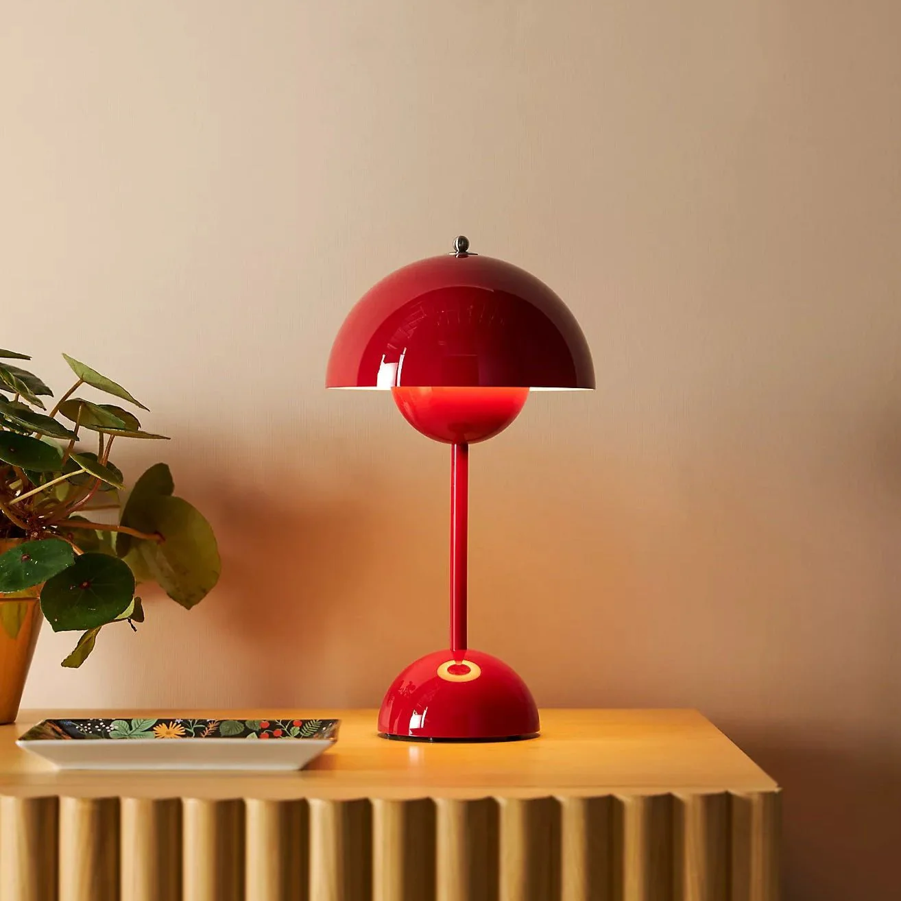 Verner Panton Flowerpot Portable Lamp: Red - Image 5