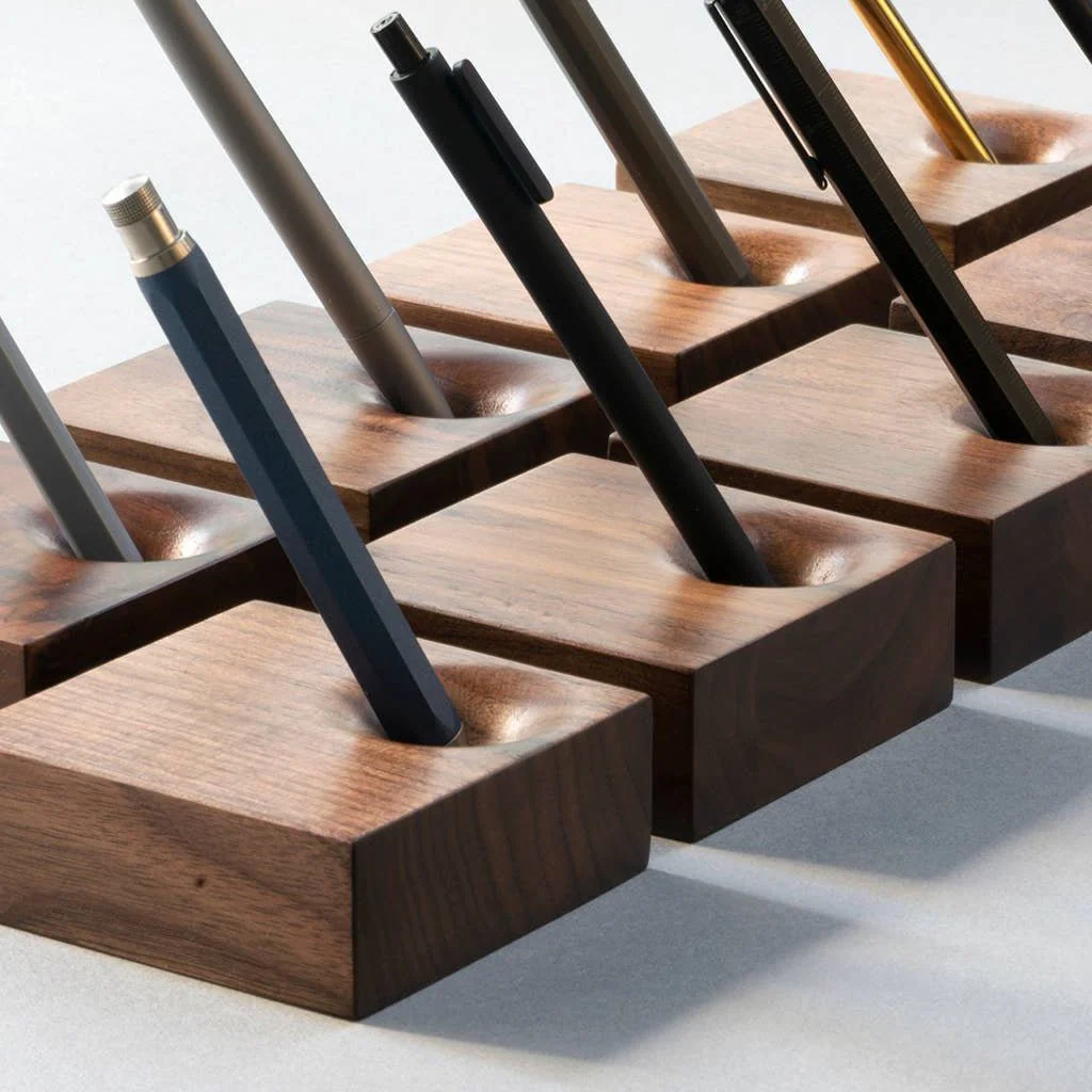 Walnut Pen Stand - Image 3