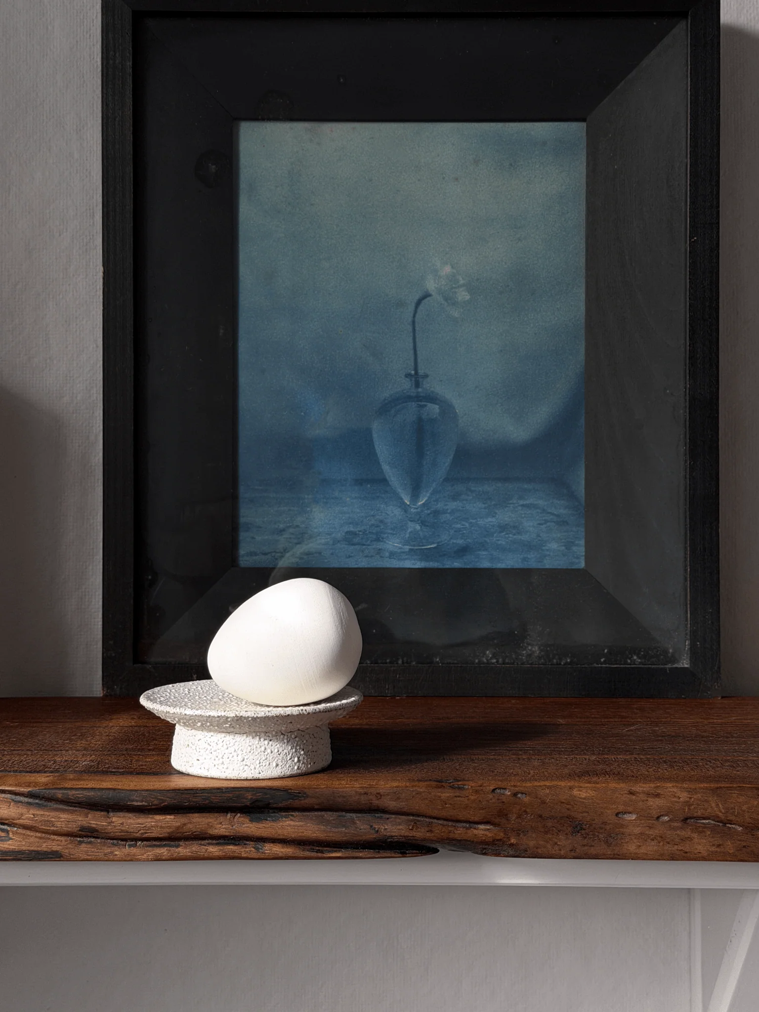 Yohaku Porcelain Egg Fragrance Diffuser - Image 4